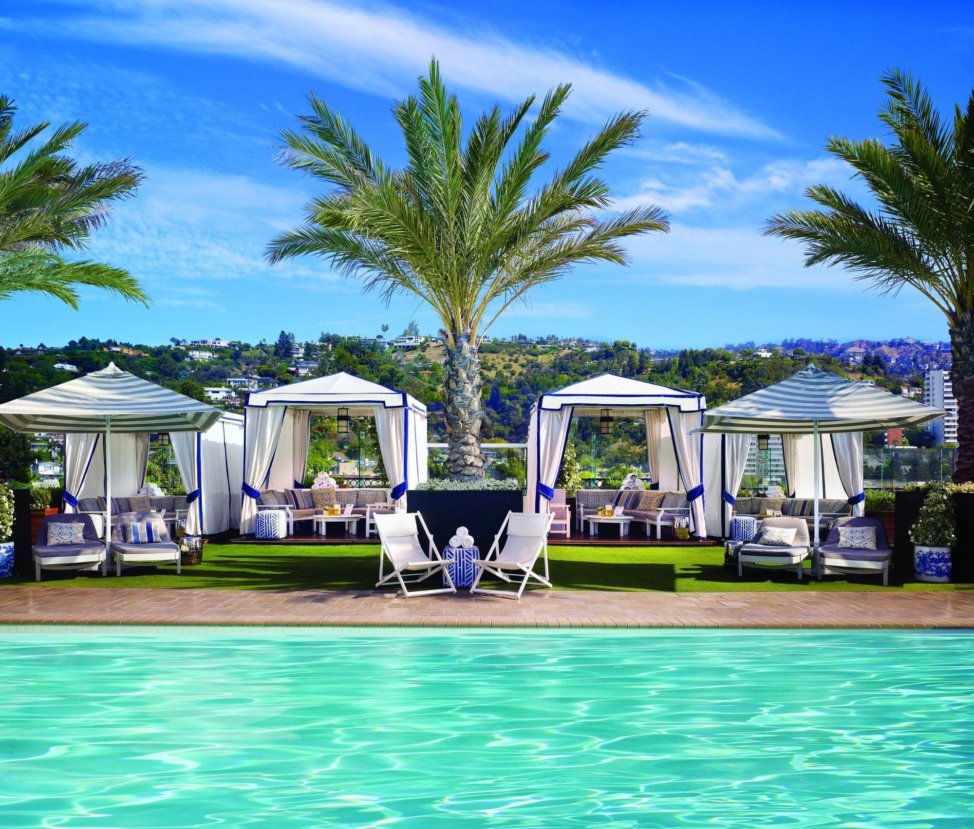 The London West Hollywood At Beverly Hills מתקנים תמונה The pool at the Beverly Hills Hotel