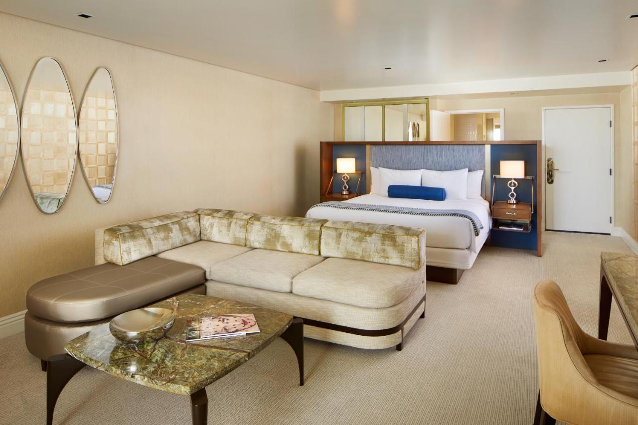 The London West Hollywood At Beverly Hills מראה חיצוני תמונה A guest room at The Mirage