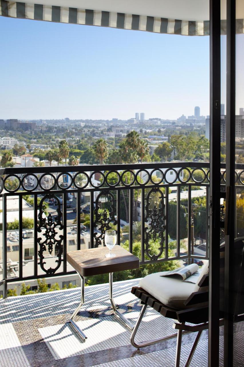The London West Hollywood At Beverly Hills מראה חיצוני תמונה View from the balcony of a suite at the Beverly Hills Hotel